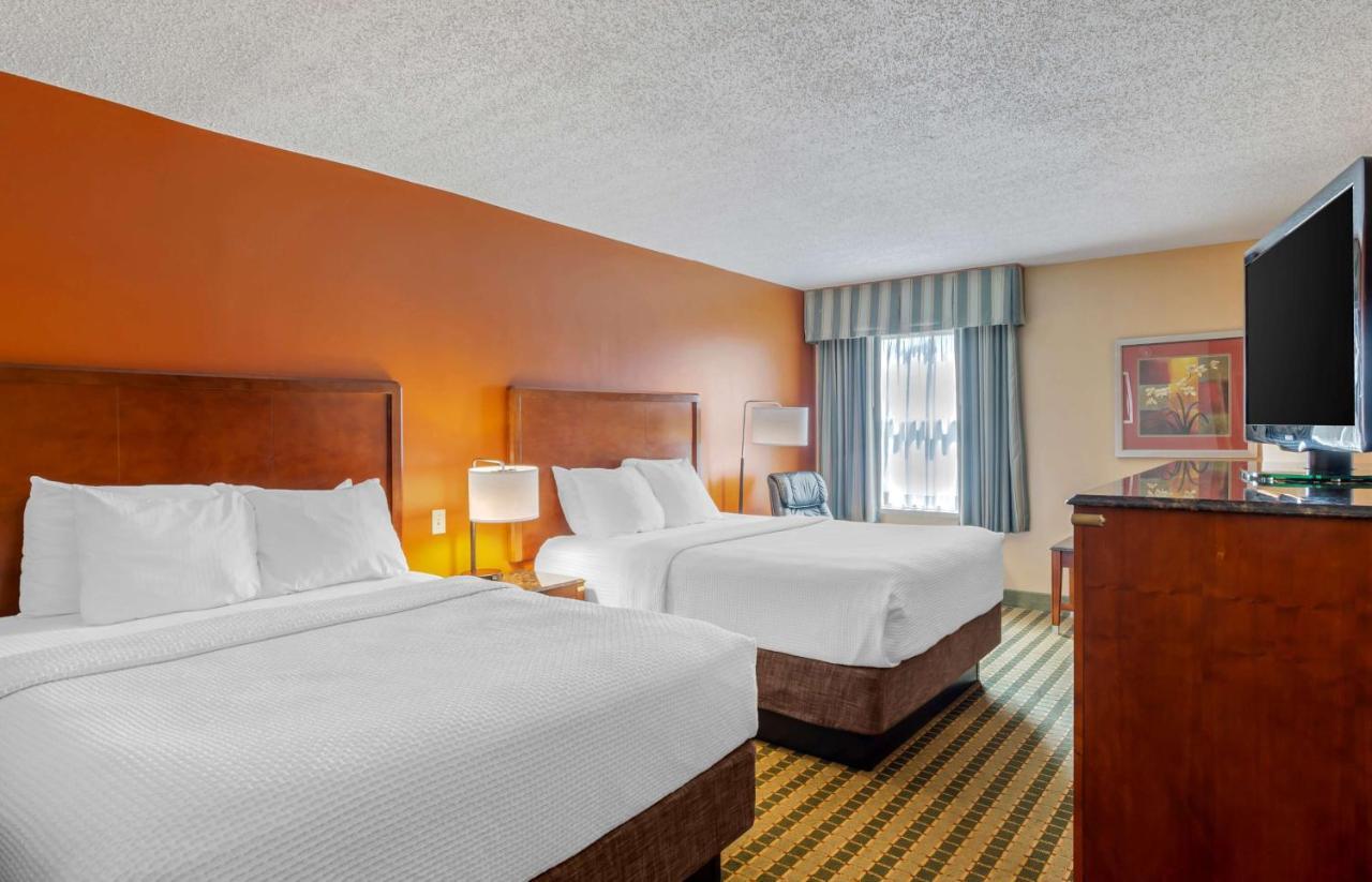 Western At Valley View Hotel Roanoke